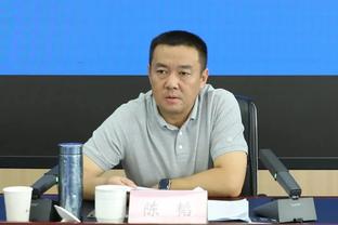 东契奇：尼克斯你们全队一起上吧？！张伯伦：都用不着我出马了